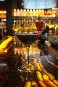 dakota's martini bar